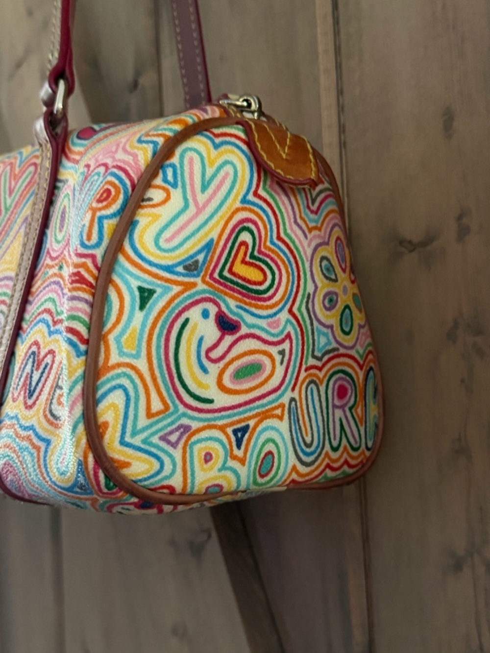 VTG Y2K Dooney & Bourke
"Crayon Hearts Collection"
Barrel Shoulder Bag - Picture 5 of 13